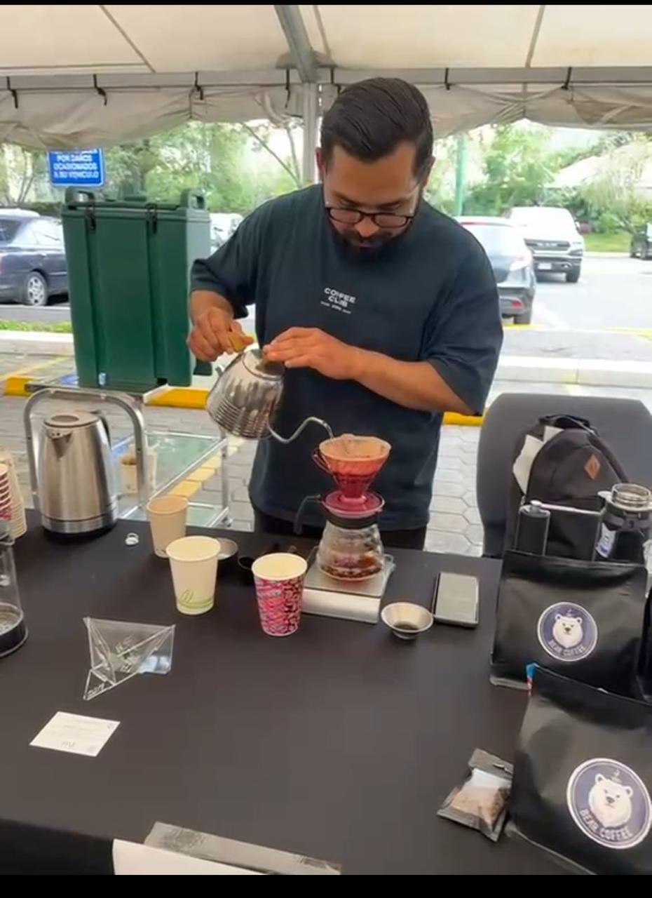 Coffee Bear GT preparing pour-over coffee